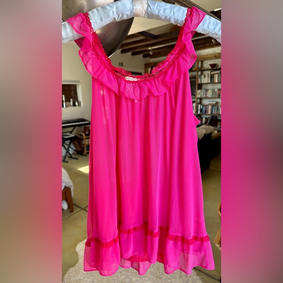 Y2K Vintage Victoria’s Secret Barbiecore, Fairycore, Hot Pink Babydoll Top - Picture 3 of 4